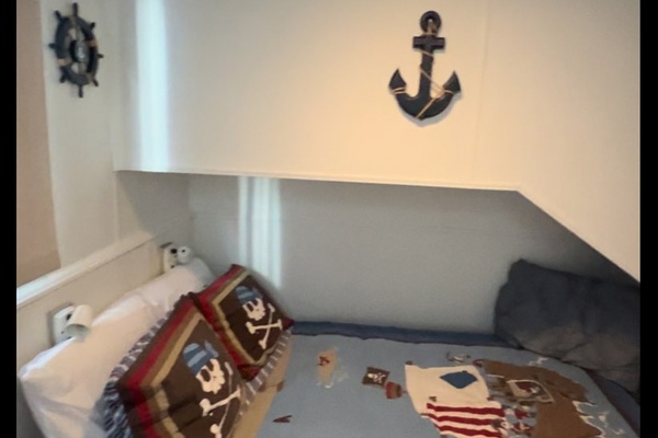 Kingfisher 46ft Aqua Chalet Yacht For Sale