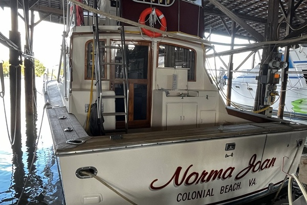 Norma Joan  36ft Pace Yacht For Sale