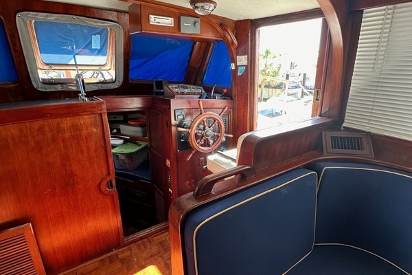 36ft Albin Yacht For Sale
