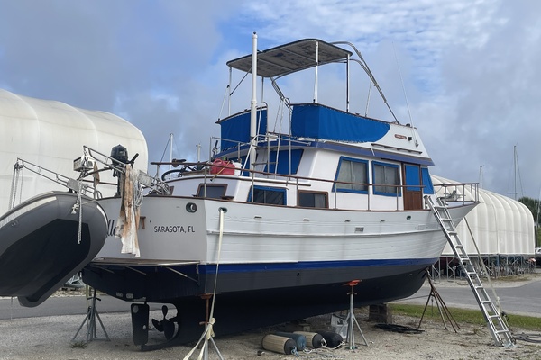 36ft Albin Yacht For Sale