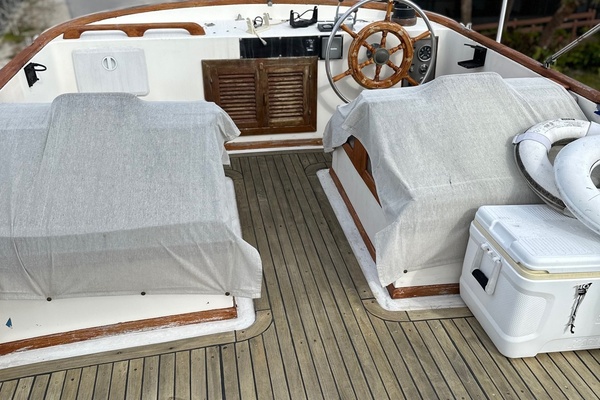 36ft Albin Yacht For Sale
