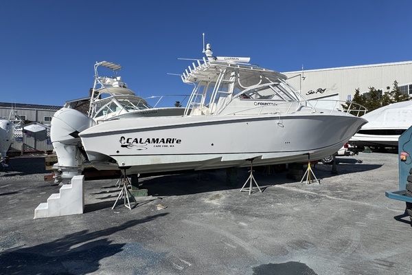 Calamarie 38ft Fountain Yacht For Sale