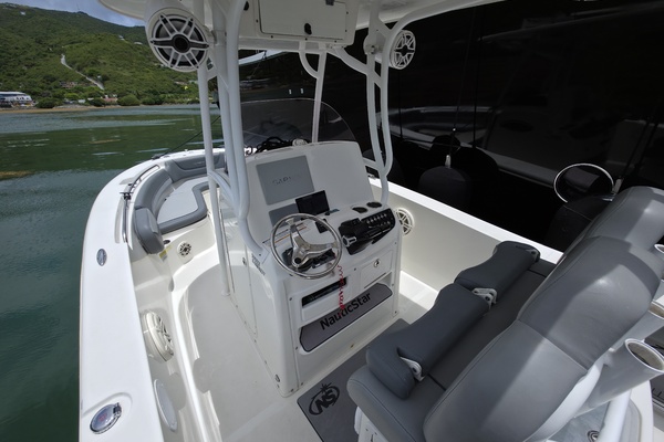 26ft NauticStar Yacht For Sale