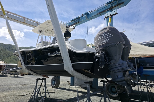 26ft NauticStar Yacht For Sale