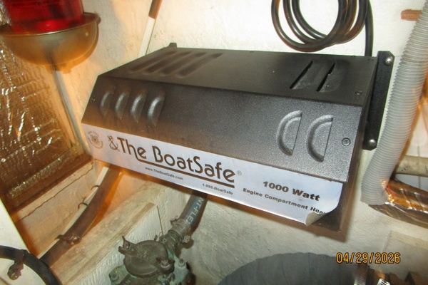 44' Cruisers engine room heater