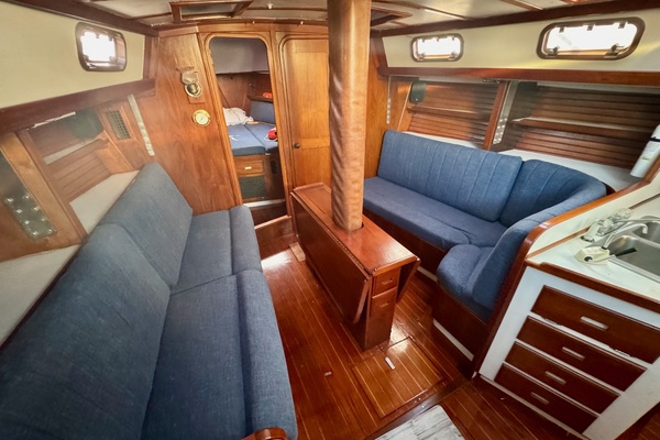 Windfang II 44ft Morgan Yacht For Sale