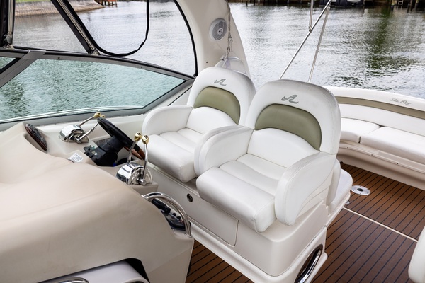 34ft Sea Ray Yacht For Sale
