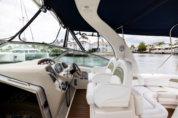 34ft Sea Ray Yacht For Sale