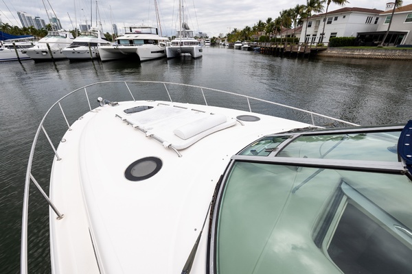 34ft Sea Ray Yacht For Sale