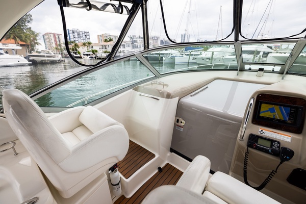 34ft Sea Ray Yacht For Sale