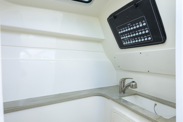 Veronica 32ft Boston Whaler Yacht For Sale