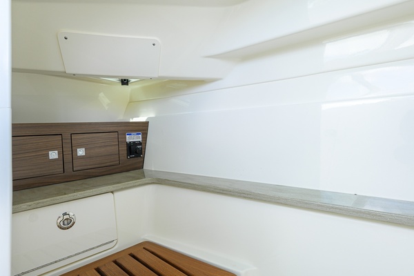 Veronica 32ft Boston Whaler Yacht For Sale