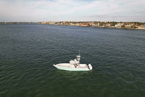 Photo of the 2013 SeaVee 390