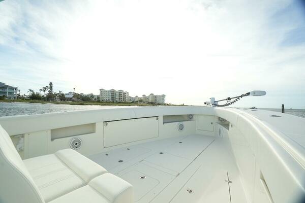 39ft SeaVee Yacht For Sale