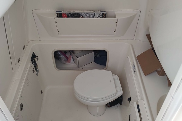 Punch List 32ft Boston Whaler Yacht For Sale