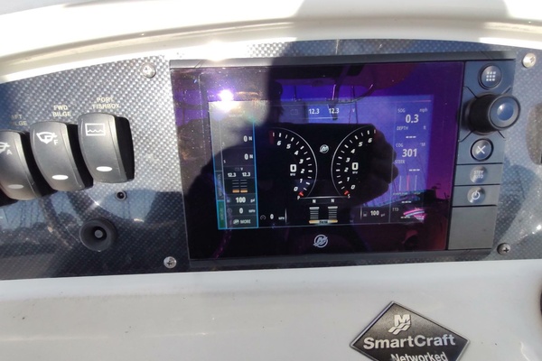 Punch List 32ft Boston Whaler Yacht For Sale