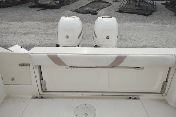 Punch List 32ft Boston Whaler Yacht For Sale