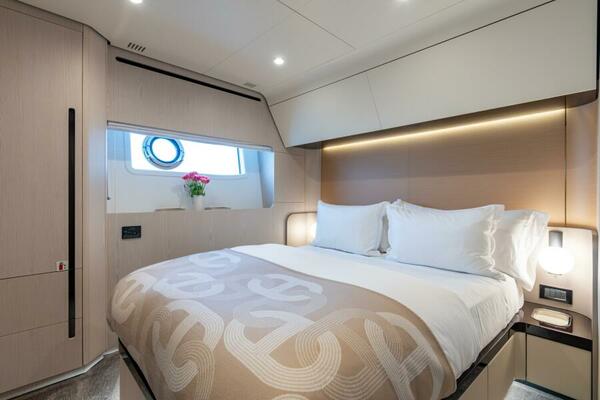 Euphoria 78ft Azimut Yacht For Sale