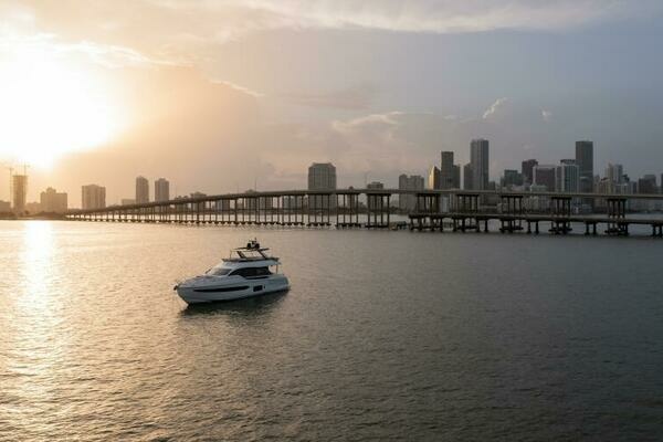 2022 Azimut 78