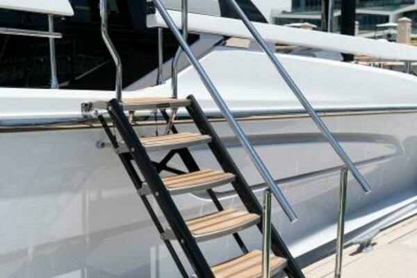 2022 Azimut 78