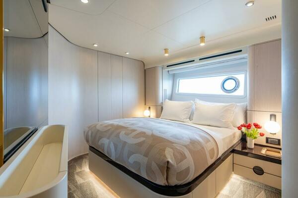 Euphoria 78ft Azimut Yacht For Sale