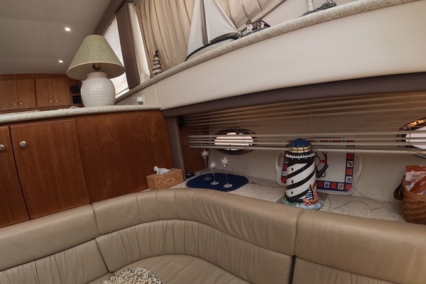 BRITER HORIZON 40ft Carver Yacht For Sale