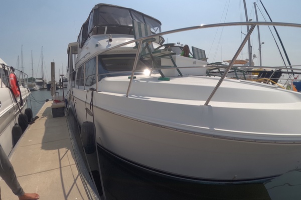BRITER HORIZON 40ft Carver Yacht For Sale
