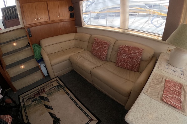 BRITER HORIZON 40ft Carver Yacht For Sale