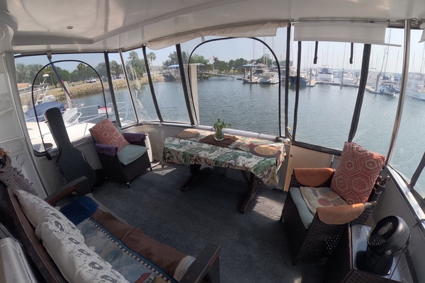 BRITER HORIZON 40ft Carver Yacht For Sale