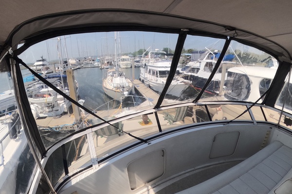 BRITER HORIZON 40ft Carver Yacht For Sale