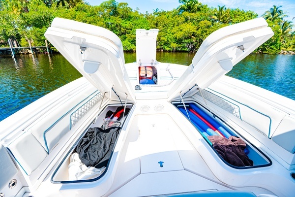 2018 Intrepid 32