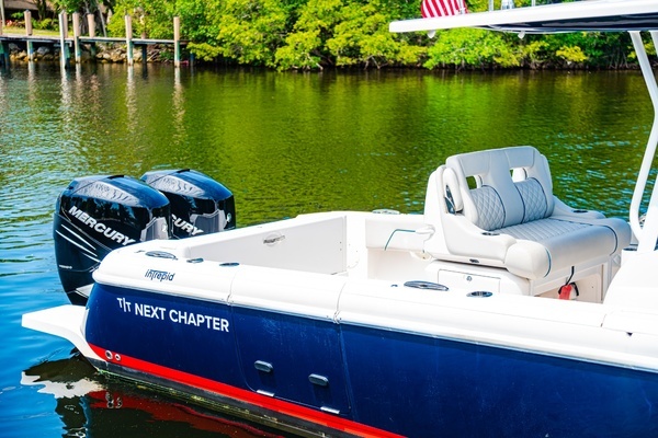 2018 Intrepid 32