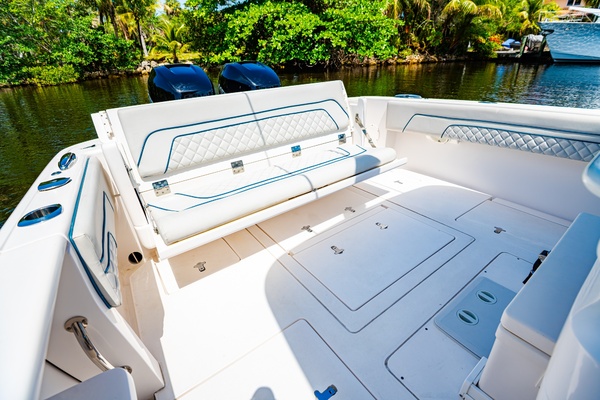 T T Next Chapter 32ft Intrepid Yacht For Sale