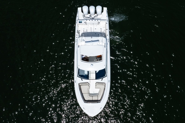 Pursuit 37 - Irish Ayes - Profile