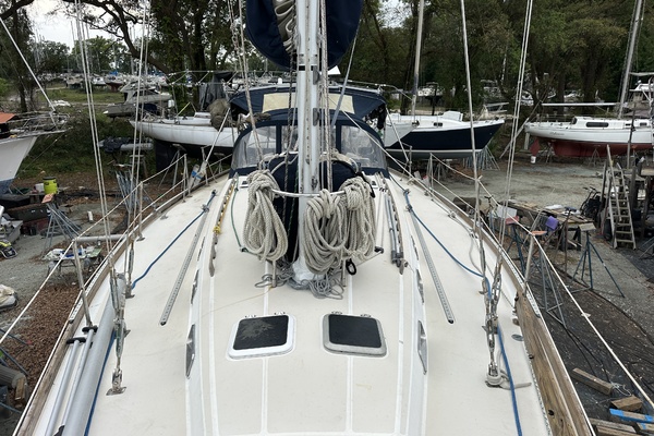 SUNYATA 43ft Sabre Yacht For Sale