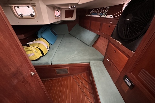 SUNYATA 42ft Sabre Yacht For Sale