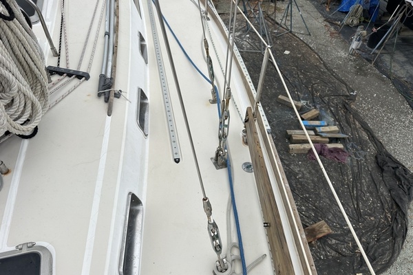 SUNYATA 42ft Sabre Yacht For Sale