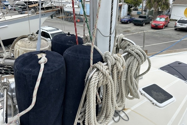 SUNYATA 42ft Sabre Yacht For Sale