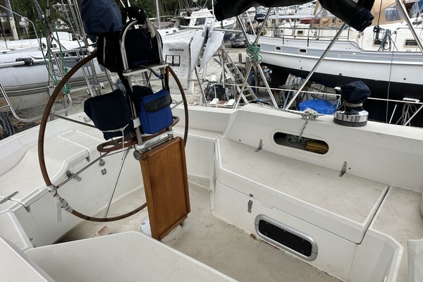 SUNYATA 42ft Sabre Yacht For Sale