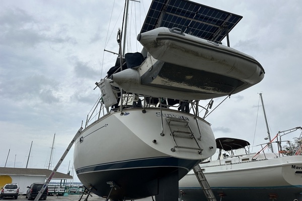 SUNYATA 42ft Sabre Yacht For Sale