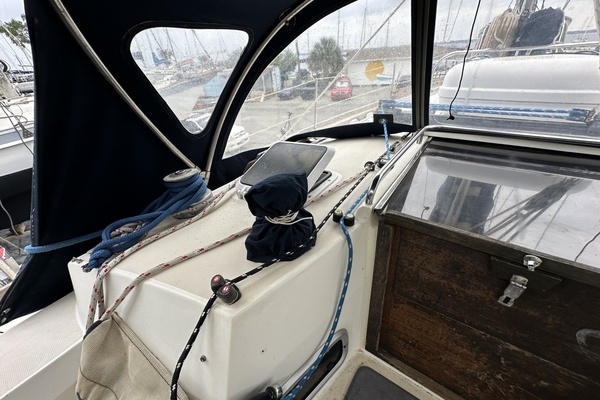 SUNYATA 42ft Sabre Yacht For Sale