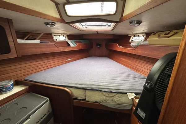 SUNYATA 42ft Sabre Yacht For Sale