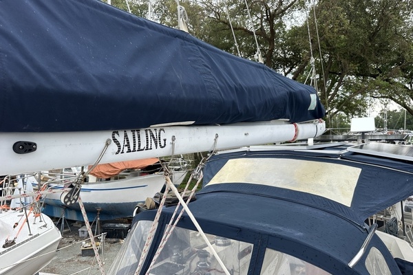 SUNYATA 42ft Sabre Yacht For Sale