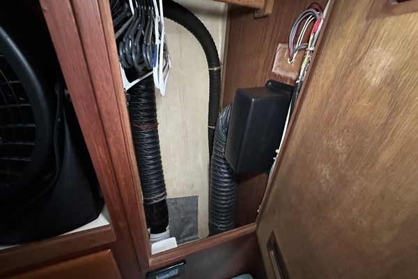 SUNYATA 42ft Sabre Yacht For Sale