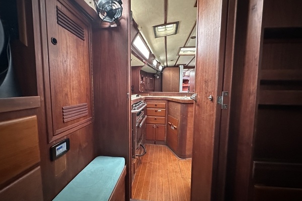 SUNYATA 42ft Sabre Yacht For Sale