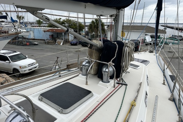 SUNYATA 42ft Sabre Yacht For Sale