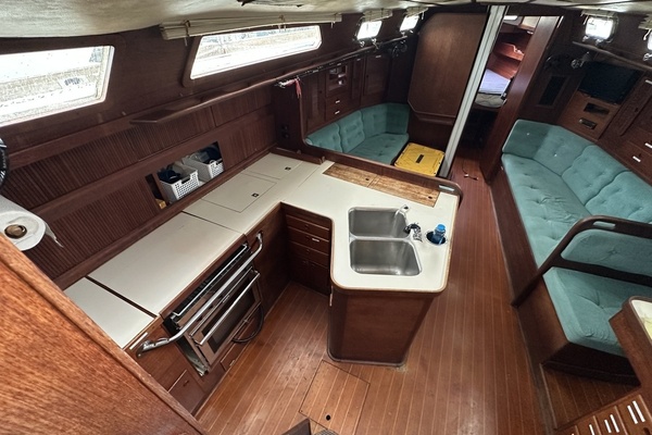 SUNYATA 42ft Sabre Yacht For Sale