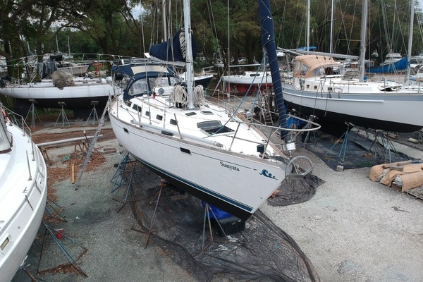 SUNYATA 42ft Sabre Yacht For Sale