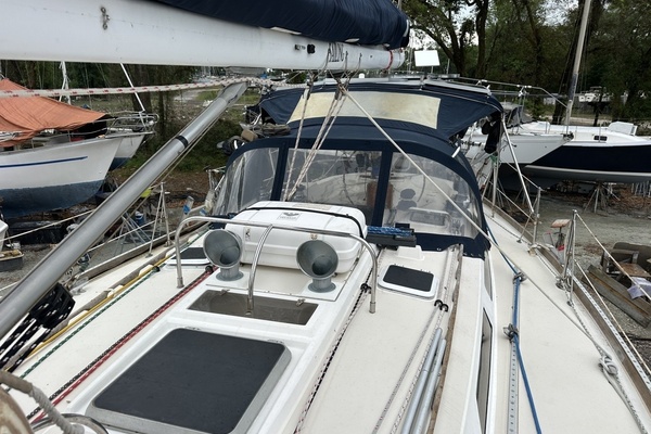 SUNYATA 42ft Sabre Yacht For Sale