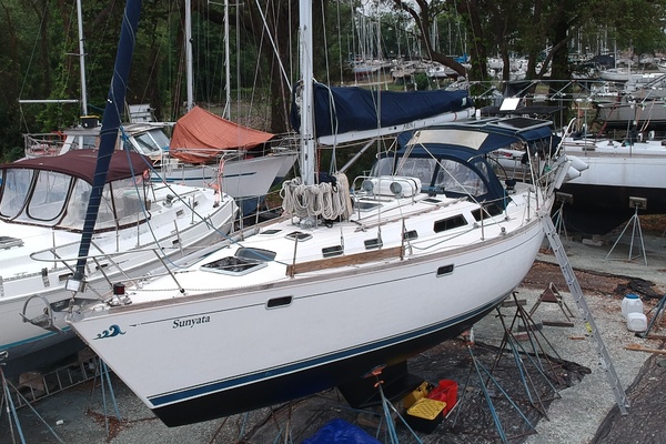 SUNYATA 43ft Sabre Yacht For Sale
